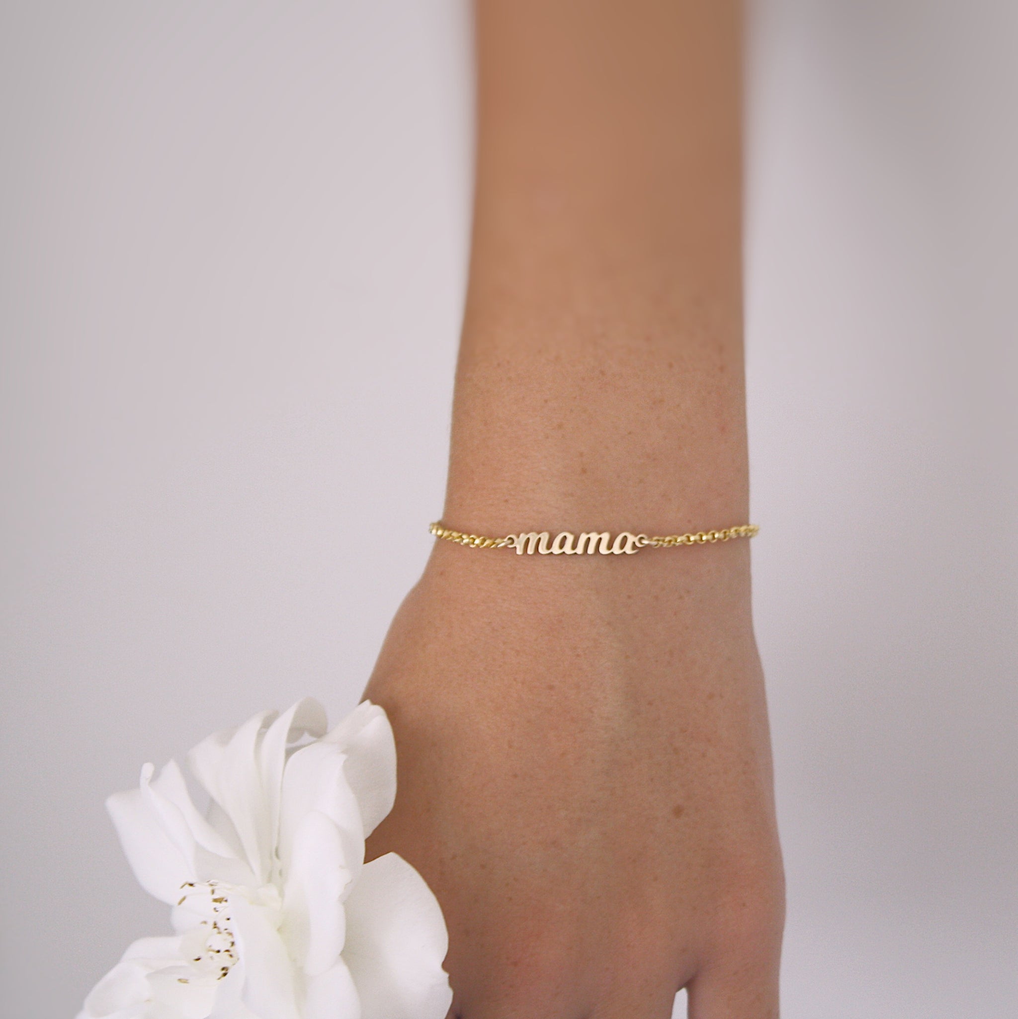 Magnolia Mamas : Designer Inspired Bracelets {From }